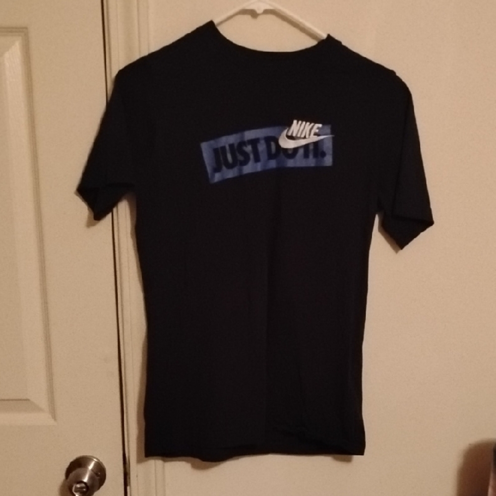 Nike Boy's Black T-Shirt